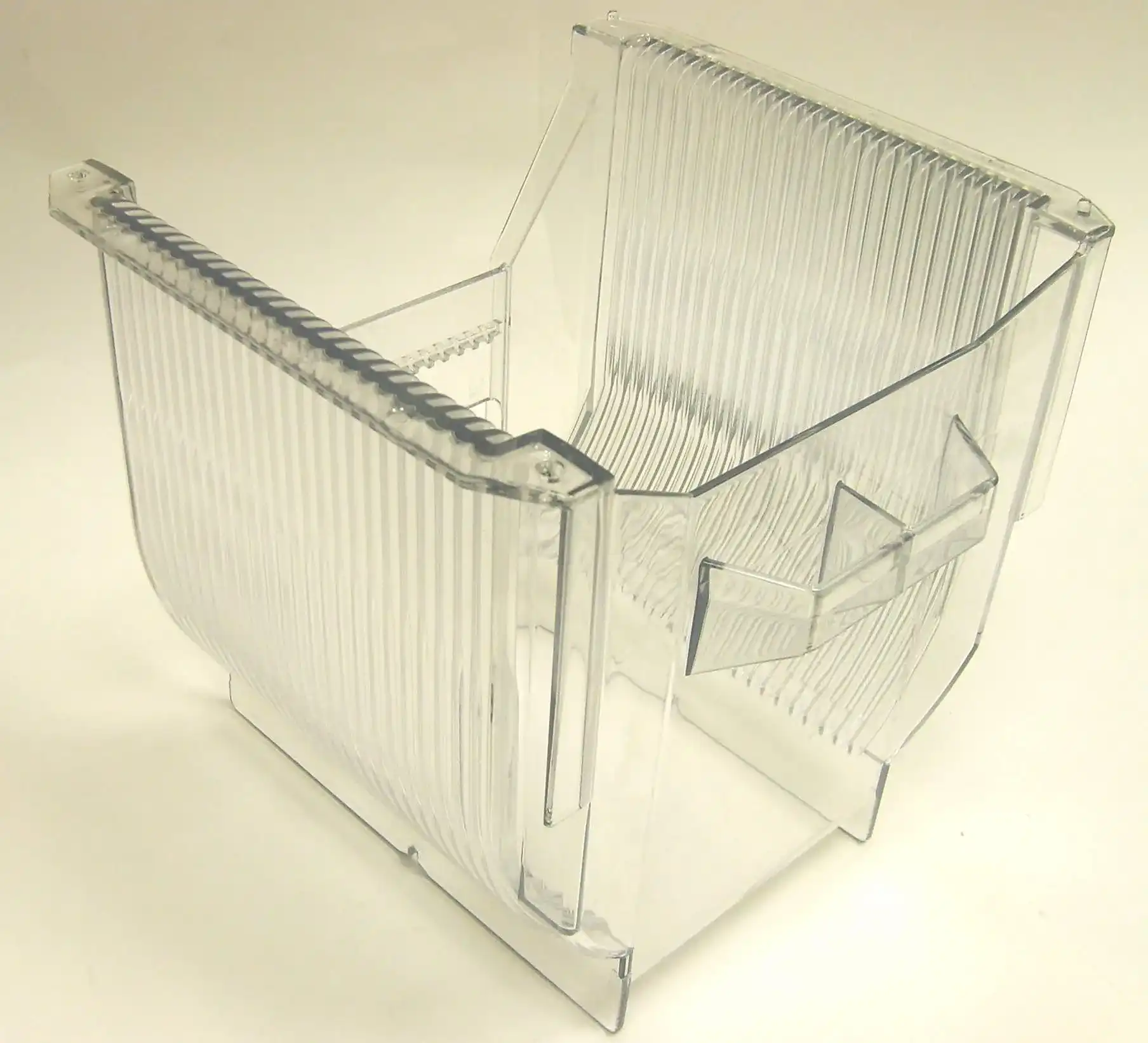Polycarbonate wafer shipper